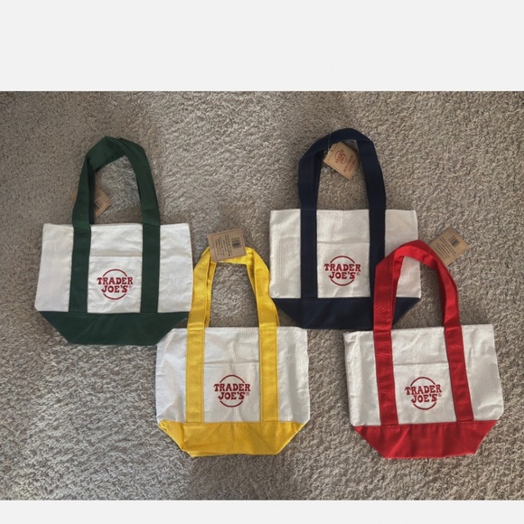 Set of 4 Limited Edition! Trader Joe’s Colorful Canvas Mini Tote Bags 2025 NWT - Picture 11 of 12